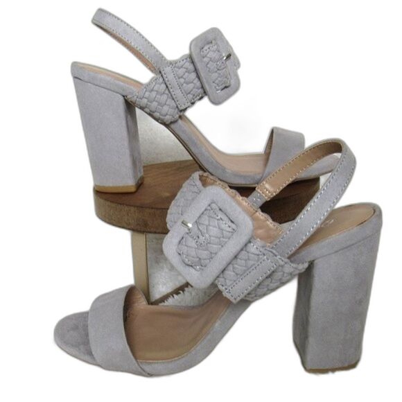 Heeled Sandals Light Gray Faux Suede Womens Size 7.5 Qupid Alona Style 702062 - Picture 2 of 13